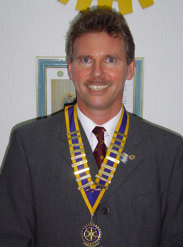 2004-2005 Peter Delporte